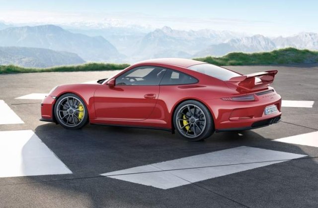 Porsche inlocuieste gratuit motoarele tuturor modelelor 911 GT3 actuale