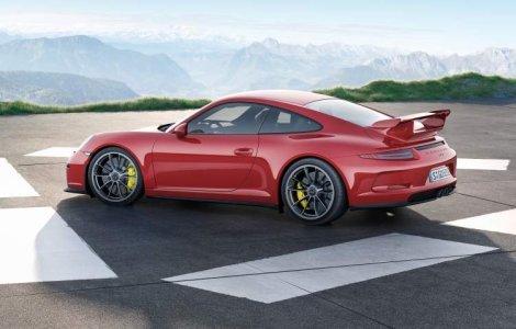 Porsche inlocuieste gratuit motoarele tuturor modelelor 911 GT3 actual