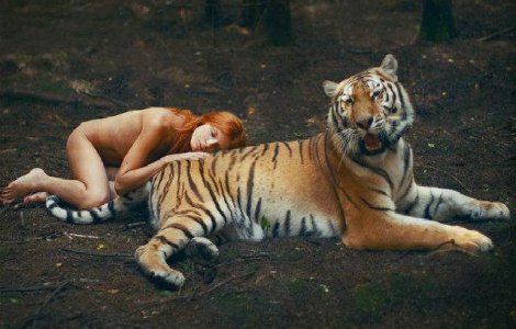  Top   Foto  Portrete reale exceptionale cu animale salbatice si fete diafane