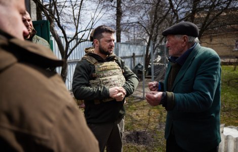 Zelenski: Rusia blochează accesul umanitar la Mariupol pentru a ascunde "mii" de victime