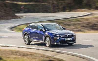 Test Drive Citroen C5X - Un...