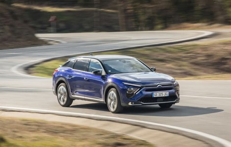 Test Drive Citroen C5X - Un altfel de sedan