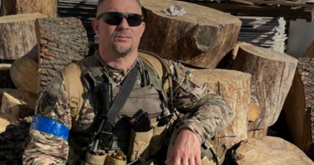 Un american care luptă în Ucraina, apel disperat: ”Dați-ne dracului niște arme”