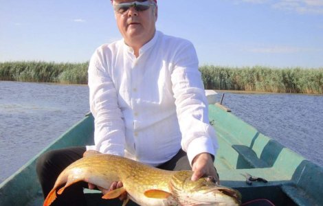 Nastase, la pescuit in Delta