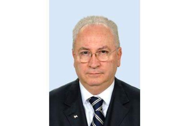 Hasotti: Fara remanieri. Tot Guvernul trebuie schimbat!