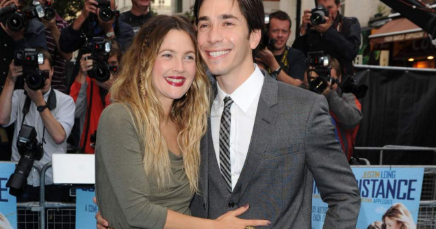 Drew Barrymore face sex si vorbeste murdar cu fostul iubit