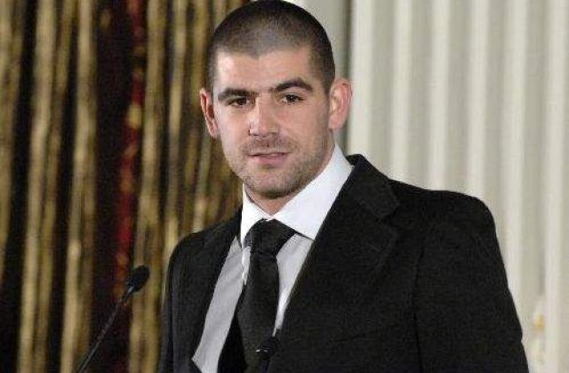 Dragos Bucurenci este bisexual