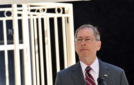 "Martirul Basescu", felicitat de Ambasadorul SUA