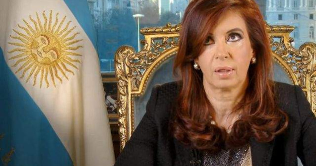 Presedintele Argentinei a devenit nasa bebelusului unui cuplu de lesbiene