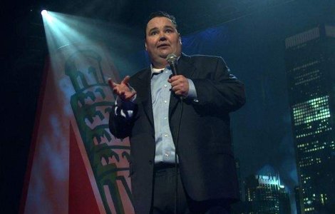 Un cunoscut actor de stand-up comedy, gasit mort in camera sa de hotel