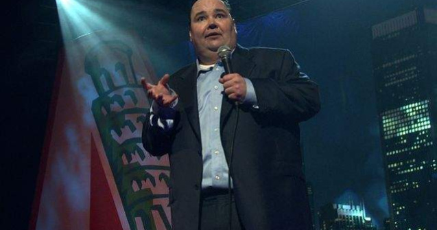 Un cunoscut actor de stand-up comedy, gasit mort in camera sa de hotel