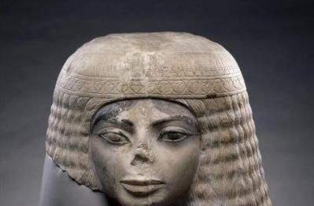 Michael Jackson, intruchipat de o statuie egipteana