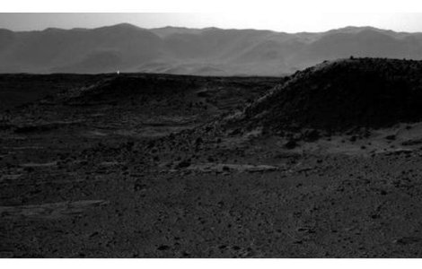 NASA: Lumina surprinsa pe Marte NU atesta prezenta martienilor