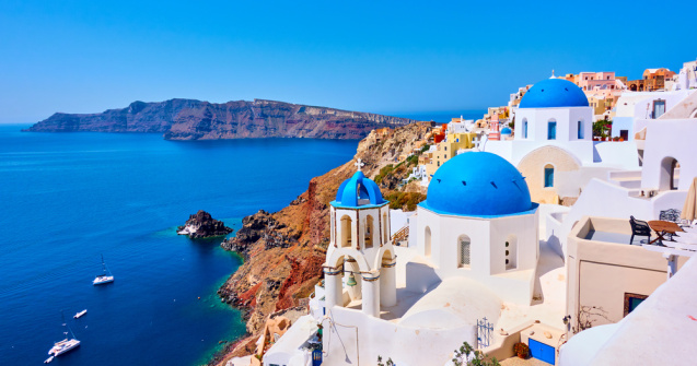  Top  De ce sa alegi Santorini pentru vacanța de Paște