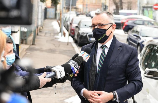 Câmpeanu, despre regulamentul de la Școala nr. 194: Dacă se confirmă, e foarte grav