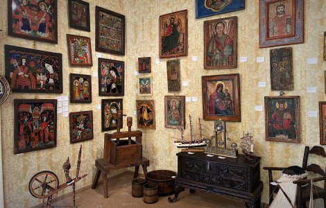 Icoane vechi, din perioada lui Brâncoveanu și Basarab, scoase la licitație