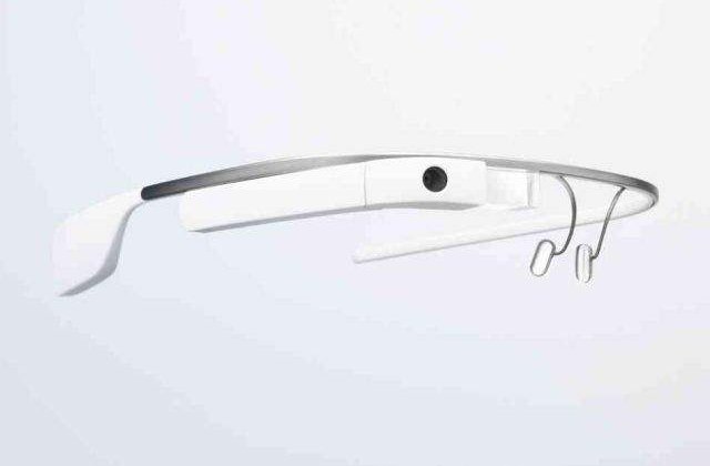 Google Glass, disponibil publicului larg pentru o perioada limitata