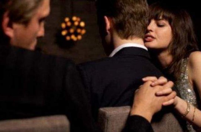 Vedete care si-au inselat sotii sau sotiile si au fost prinsi