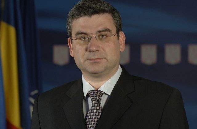 Baconschi: Pe dreapta, multe partide s-au imbolnavit de boli de la PSD