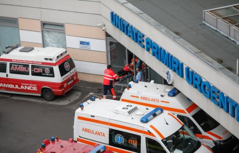 Un bărbat a decedat după ce a căzut de pe un pasaj din Sectorul 4 al Capitalei