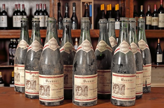 Licitația celor mai apreciate vinuri, celor mai vechi whisky și celor mai celebre beri pentru Paște