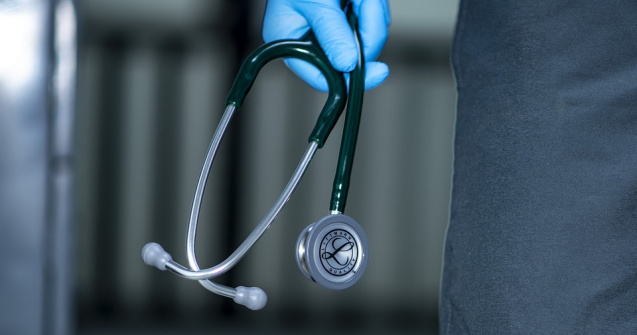 A murit medicul Naum Ciomu
