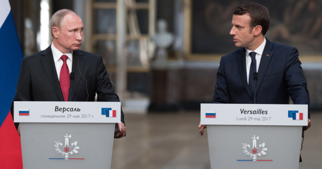 Emmanuel Macron a spus că dialogul cu Vladimir Putin a intrat în impas. Momentul critic