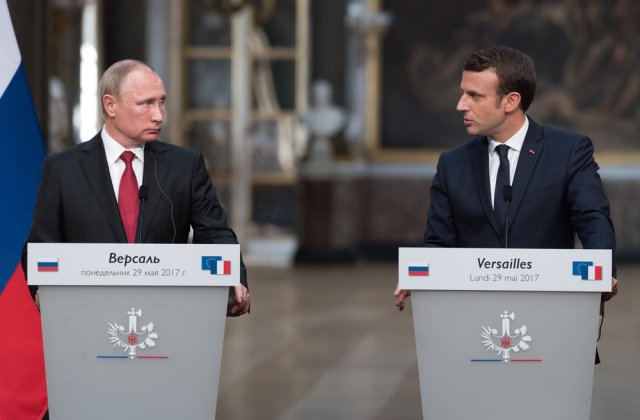Emmanuel Macron a spus că dialogul cu Vladimir Putin a intrat în impas. Momentul critic 