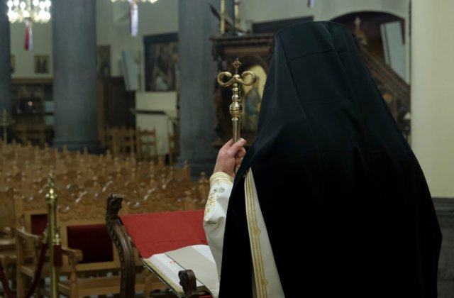 Precizările Episcopiei Maramureşului, după ce o refugiată l-a acuzat pe stareţul mănăstirii Petrova de agresiune sexuală