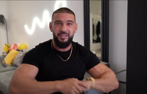 Dorian Popa a urcat la volan fără permis! Artistul a avut mari emoții și a prins 220 km/h