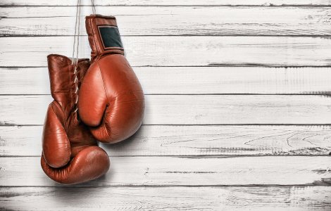 Doruleţ Ţiu şi Crinuţa Andra Nicoleta Sebe s-au calificat în semifinalele Campionatelor Europene de box