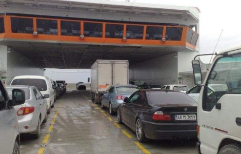 Un feribot cu 450 de pasageri a naufragiat in Coreea de Sud