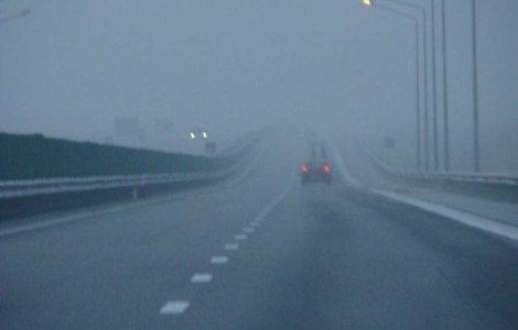 Circulatie ingreunata pe autostrazile A2 si A4, din cauza cetii
