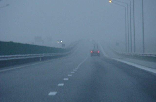 Circulatie ingreunata pe autostrazile A2 si A4, din cauza cetii