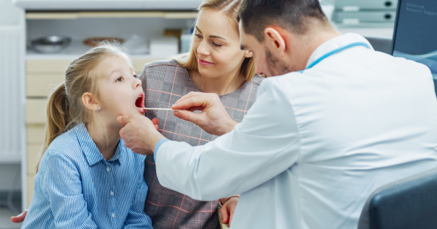 Medicul Mihai Craiu: ”Ar trebui să știți cu toții să recunoașteți hepatita”