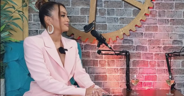 Bella Santiago a fost un copil chinuit: „Dormeam pe un pat făcut din cărți”