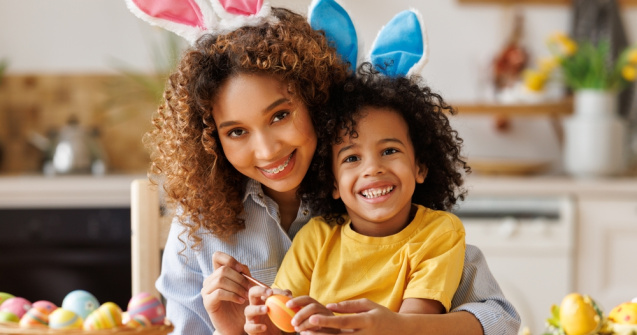  Top  Cum să cureţi vopseaua de ouă de pe mâini