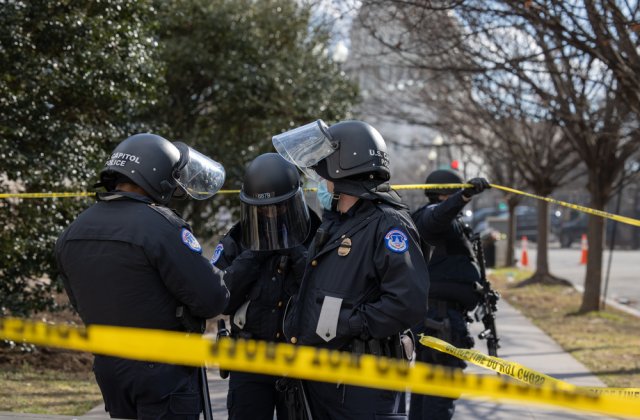 Atac armat la Washington. Patru persoane au fost rănite, iar agresorul s-a sinucis