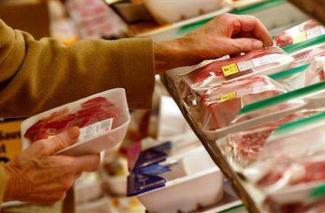 Cat costa carnea de miel in supermarketuri: preturile pornesc de la 18 lei