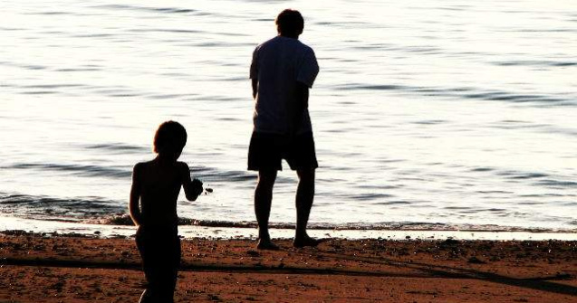 Barbatii incep sa semene cu tatii lor la varsta de 38 de ani