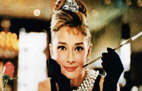 Audrey Hepburn, declarata cea mai frumoasa femeie din ultimii 50 de ani