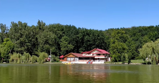 Construcţia blocurilor ar putea fi interzisă într-o zonă cunoscută din ţară