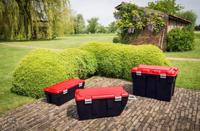 Inchirierea cutiilor din plastic este un serviciu foarte util pentru firmele de transport