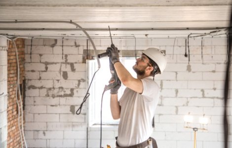 Care sunt principale lucrări în etapa de construcție a unei case „la gri”