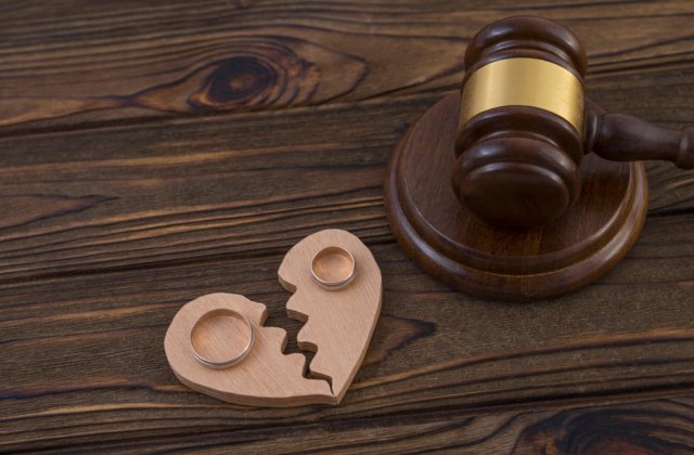 Se scumpește taxa pentru divorțuri &icirc;n Capitală. Ce alte taxe vor suferi majorări