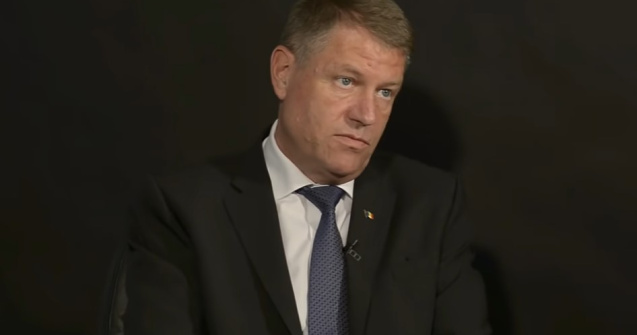 Klaus Iohannis a promulgat Legea privind reducerea vârstei de pensionare, fără penalizare