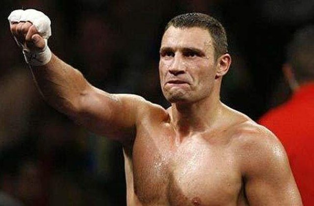 Vitali Kliciko va candida pentru postul de primar al Kievului