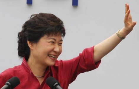 Phenianul o compara pe presedinta sud-coreeana cu o "prostituata"