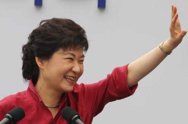 Phenianul o compara pe presedinta sud-coreeana cu o "prostituata"