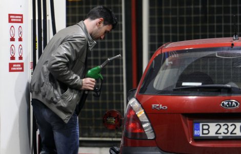 Cât vor ajunge să coste benzina și motorina, dacă UE oprește importul de petrol din Rusia